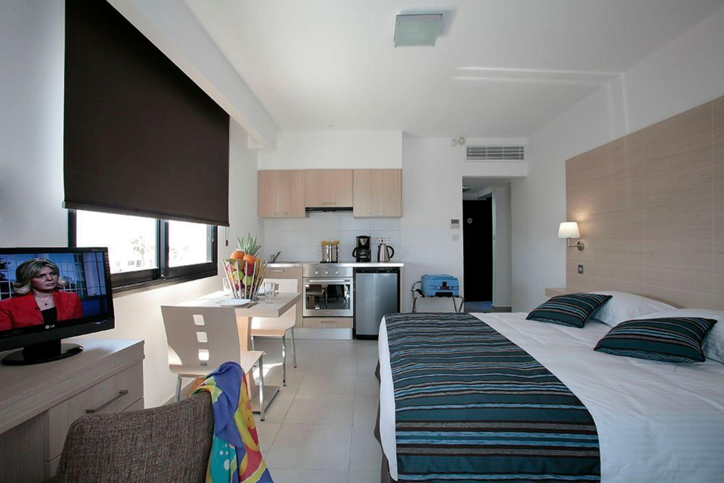 Anemi Hotel & Suites Paphos Exterior foto
